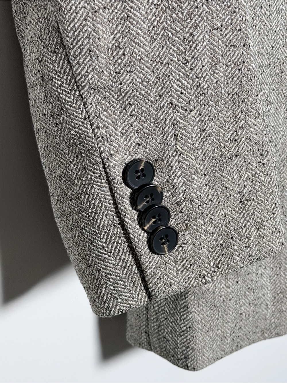 H&M Oversized Women's Double-Breasted Tweed Blazer in Light Brown - Picture 5 of 12